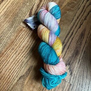 Sock Obsession Yarn Fingering Variegated Superwash Merino Wool NWT Pink Teal